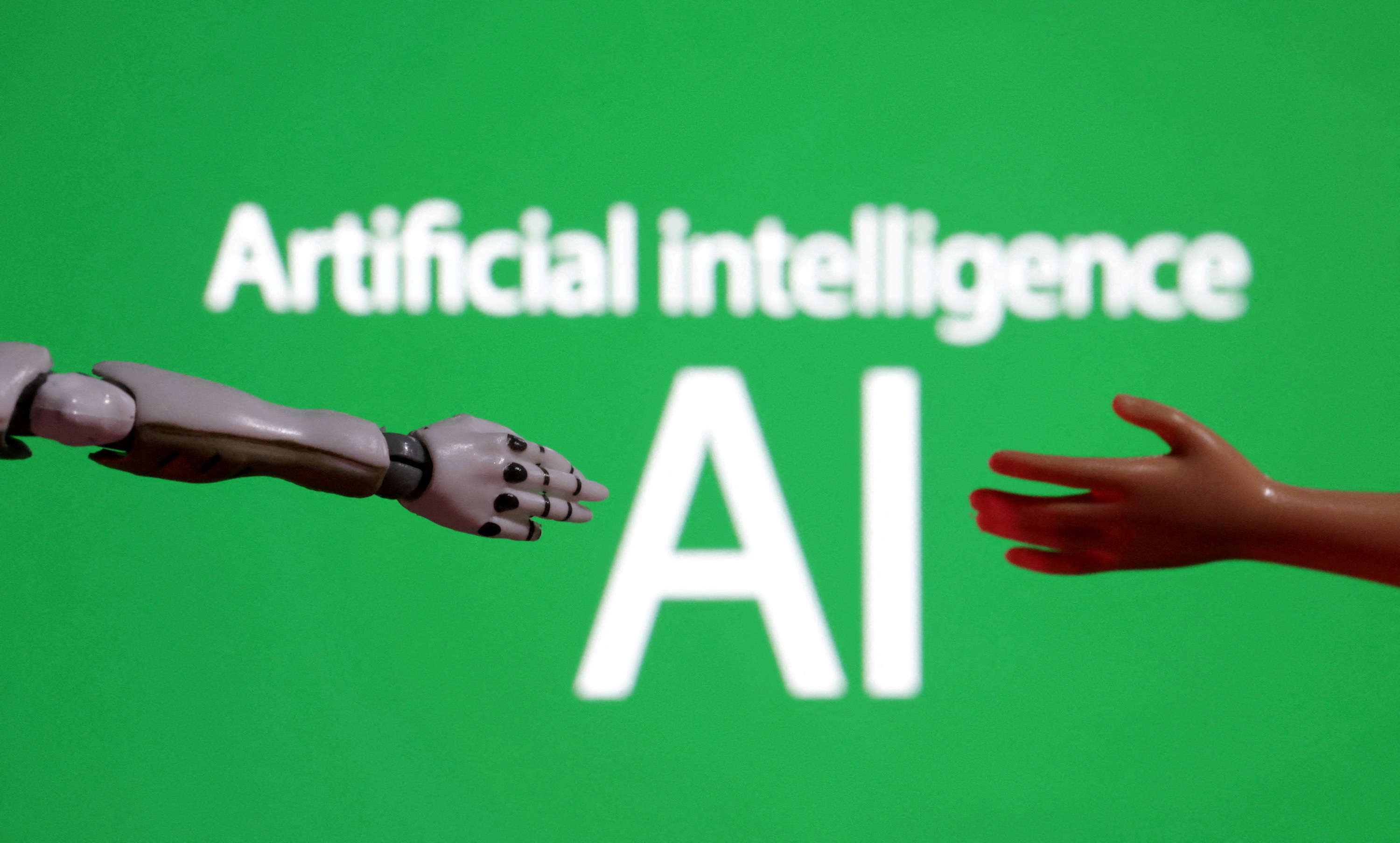 Johari Abdul urges new law on defamation due to AI misuse