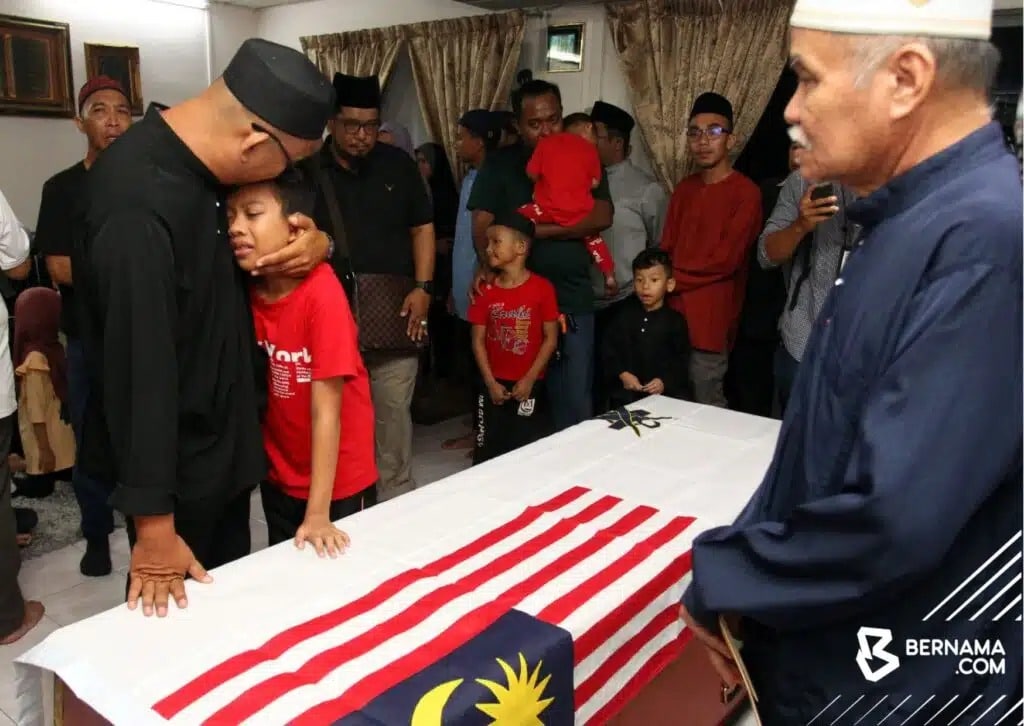 Heli tragedy: Govt promises support for victims' schoolgoing children