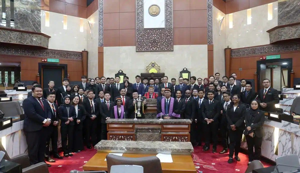 இளையோரின் திறனை வெளிப்படுத்த இளம் சட்டமன்ற உறுப்பினர் நிகழ்வு அடுத்தாண்டும் நடத்தப்படும்