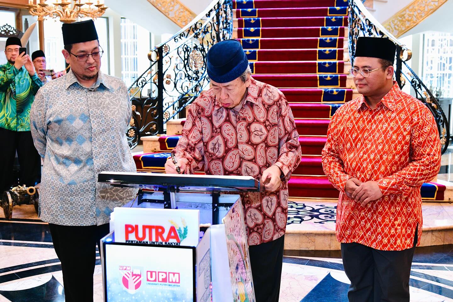 Sultan of Selangor launches UPM's 'Putra' branding initiative