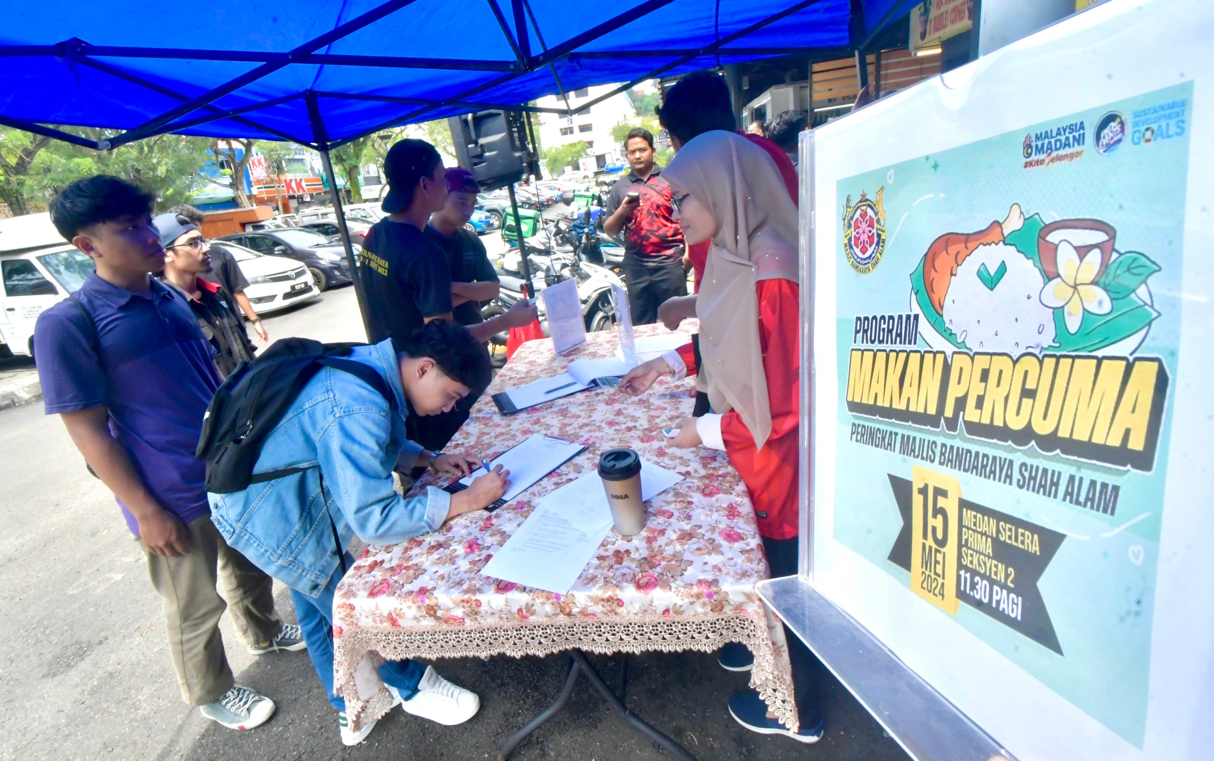 MBSA beri makanan percuma kepada 300 orang, bantu golongan memerlukan