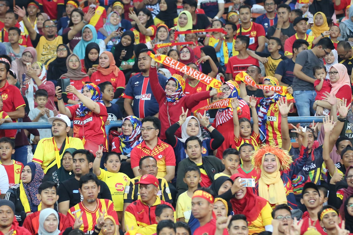 Mind your behaviour, Sultan reminds Selangor FC management, supporters