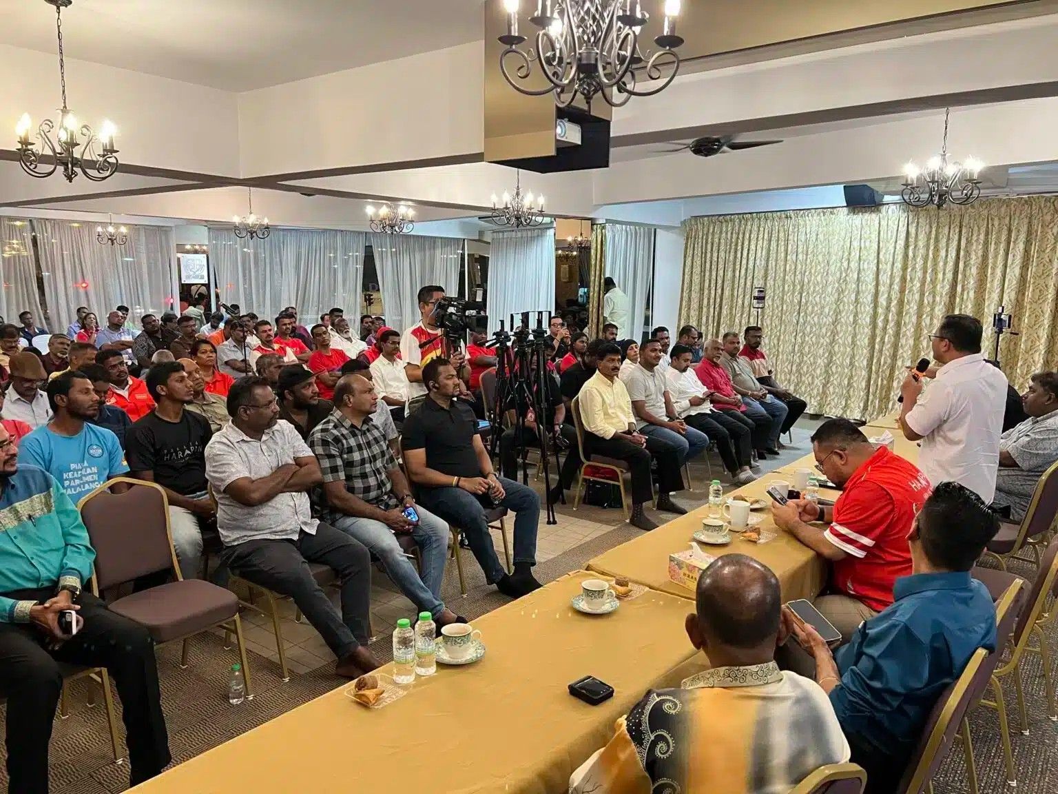 இந்திய சமூக நலனுக்காக மாநில அரசு எப்போதும் முன்னுரிமை அளிக்கிறது