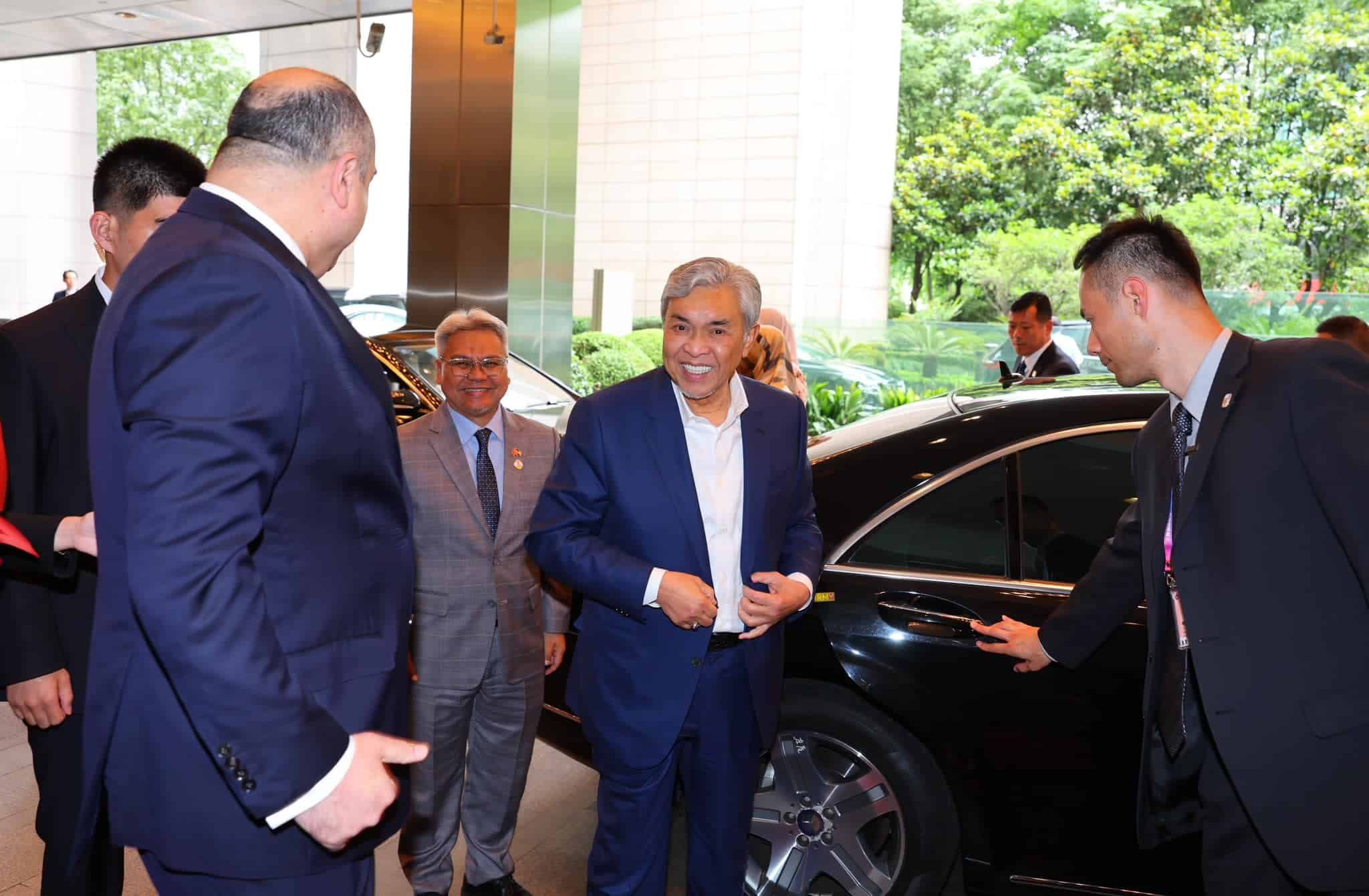 促简化外国商业投资审批 扎希：扩大中国对马投资