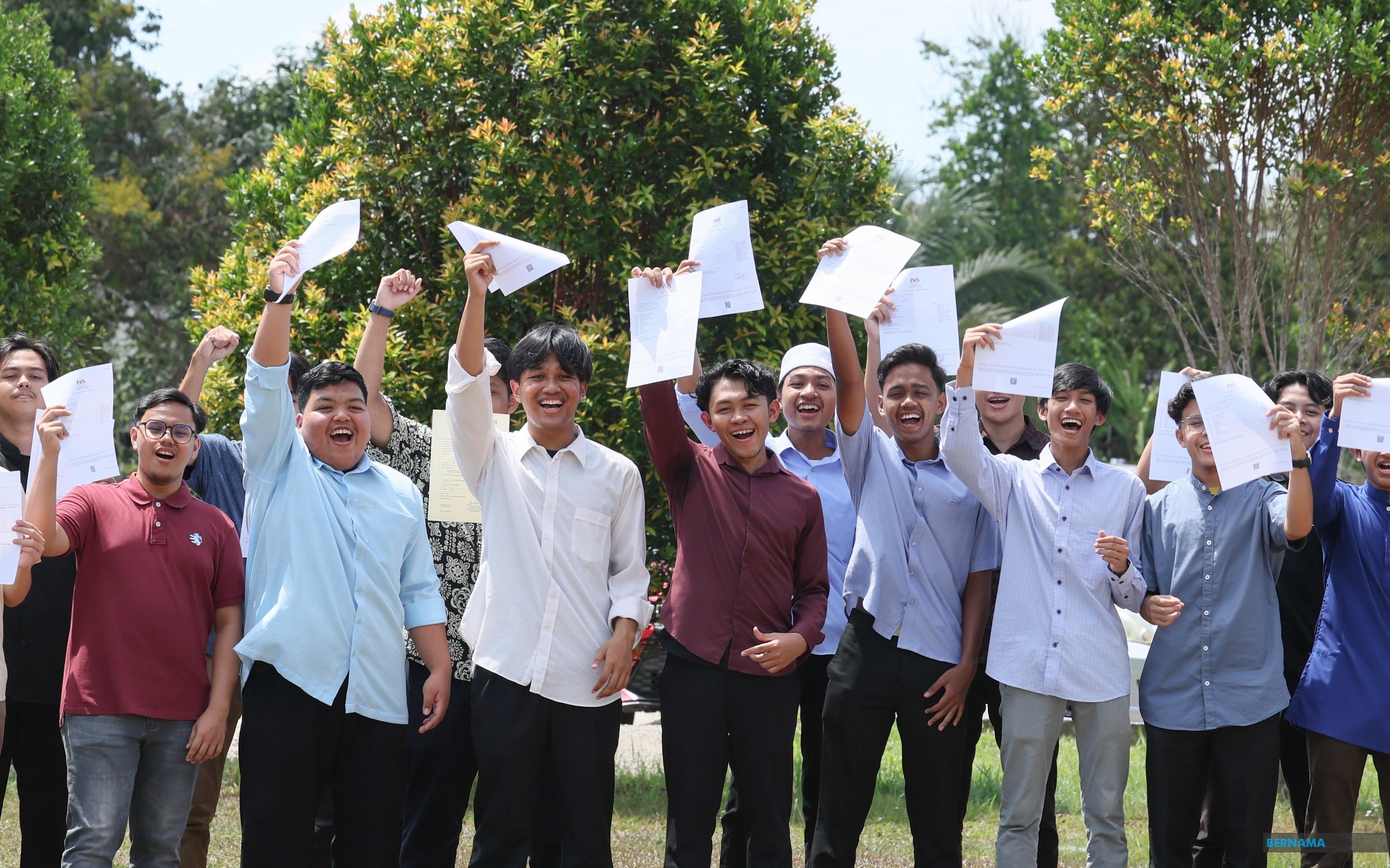 Nearly 160,000 SPM grads offered places in public varsities