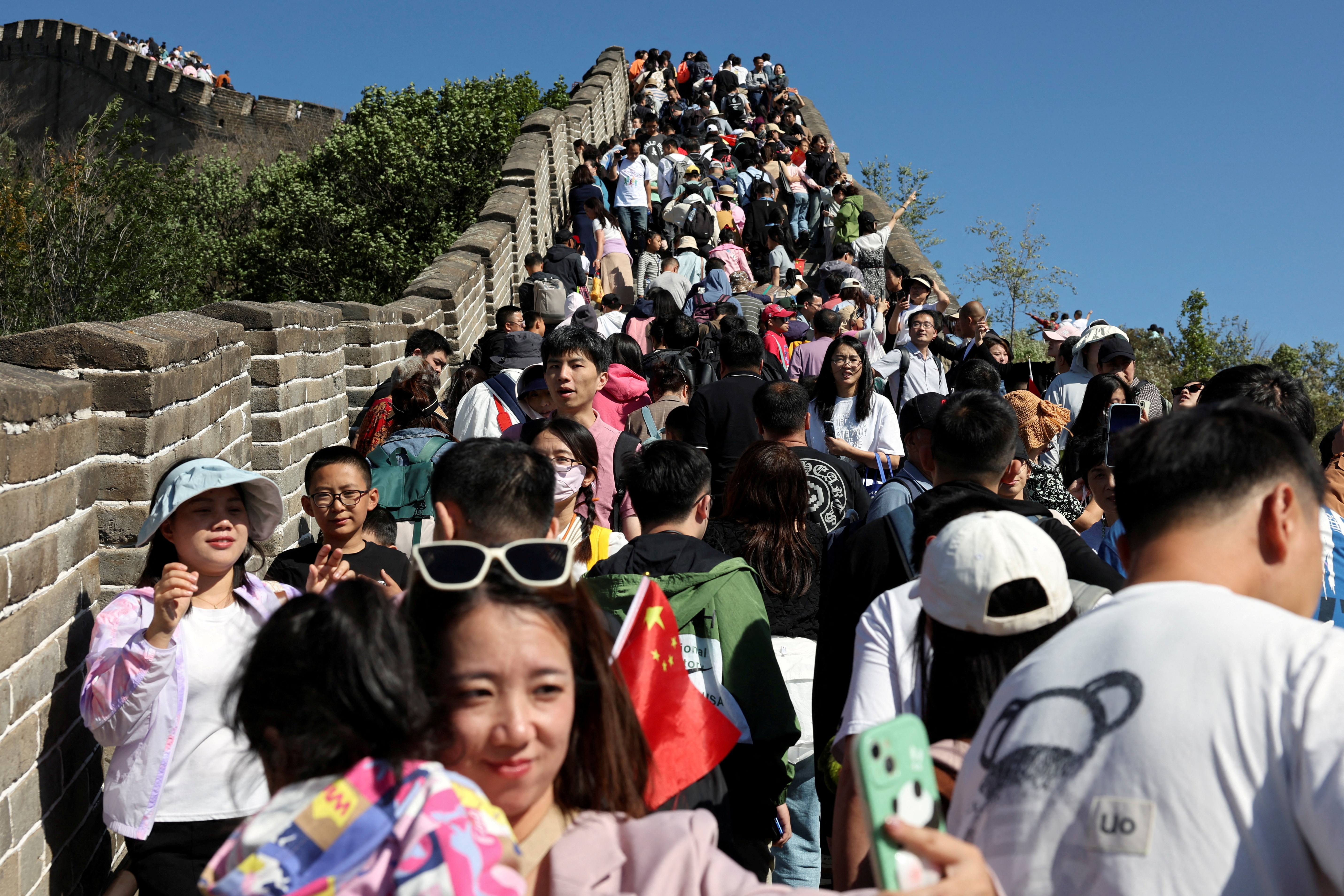 China agrees to extend visa exemption for Malaysian tourists