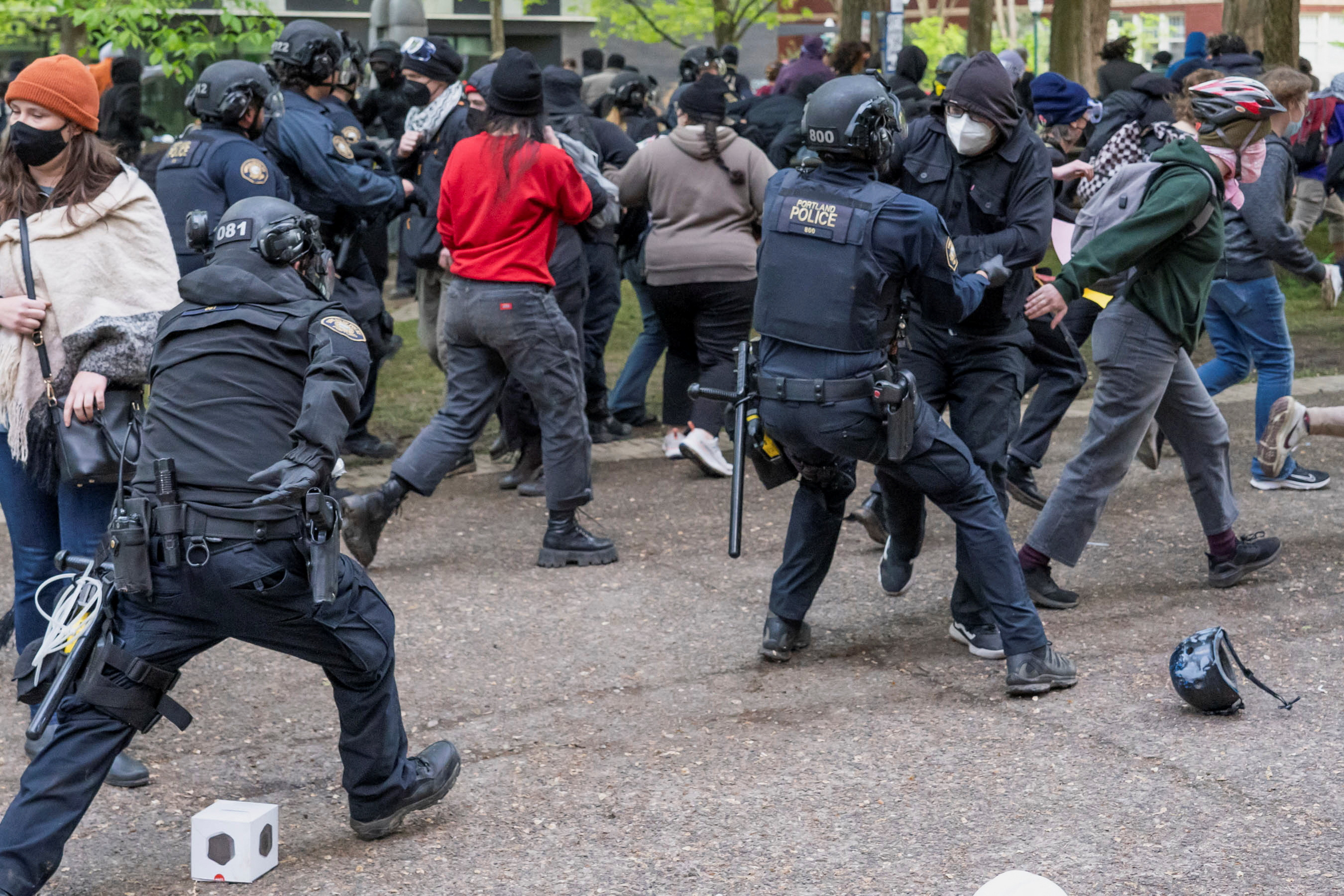 Fresh chaos, arrests on US college campuses as police flatten camp at UCLA