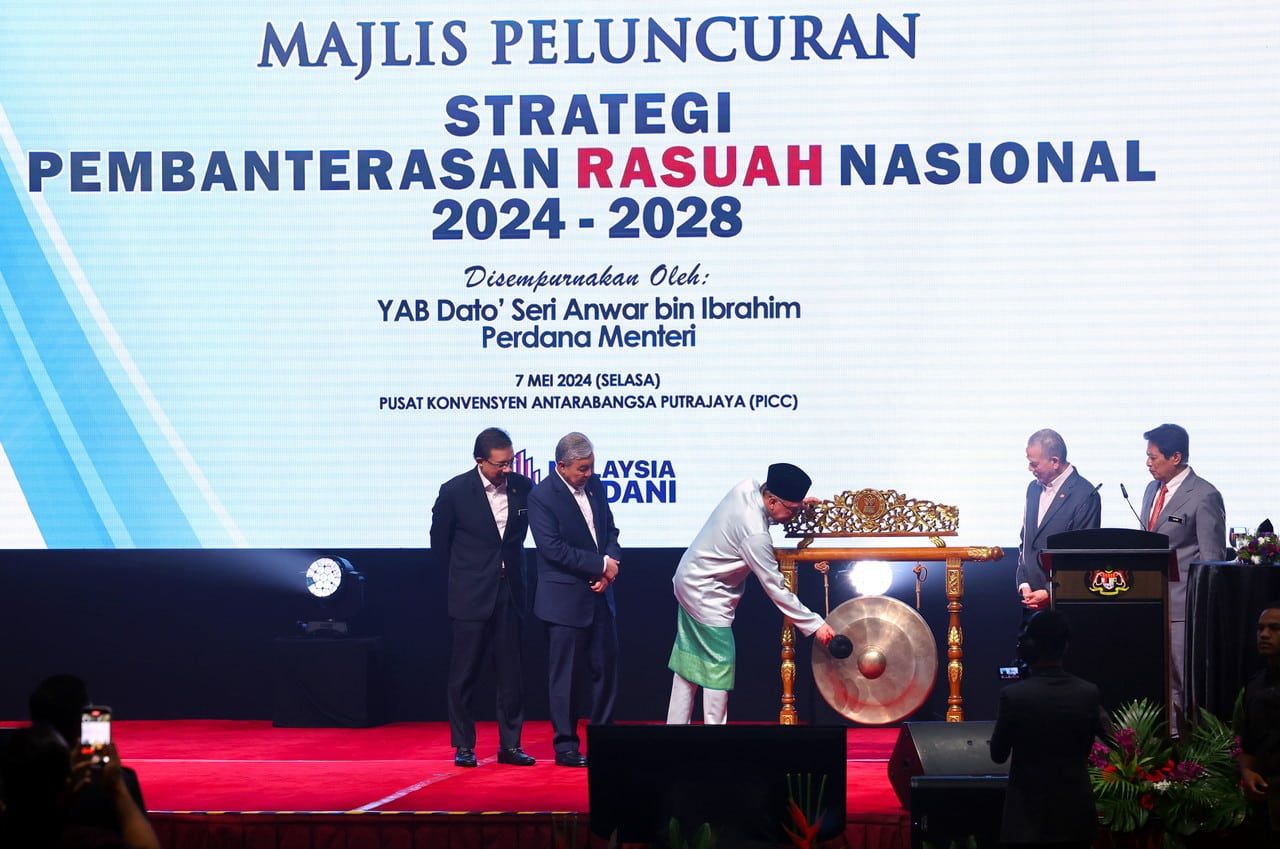 安华形容大马打贪如同恶斗 阁员均站台NACS力挺反贪会