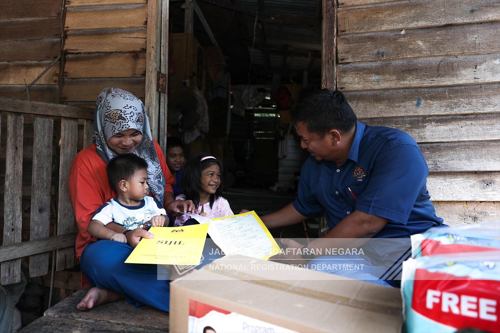 登记局：2022年至昨收到 2万7280份迟登记报生纸申请