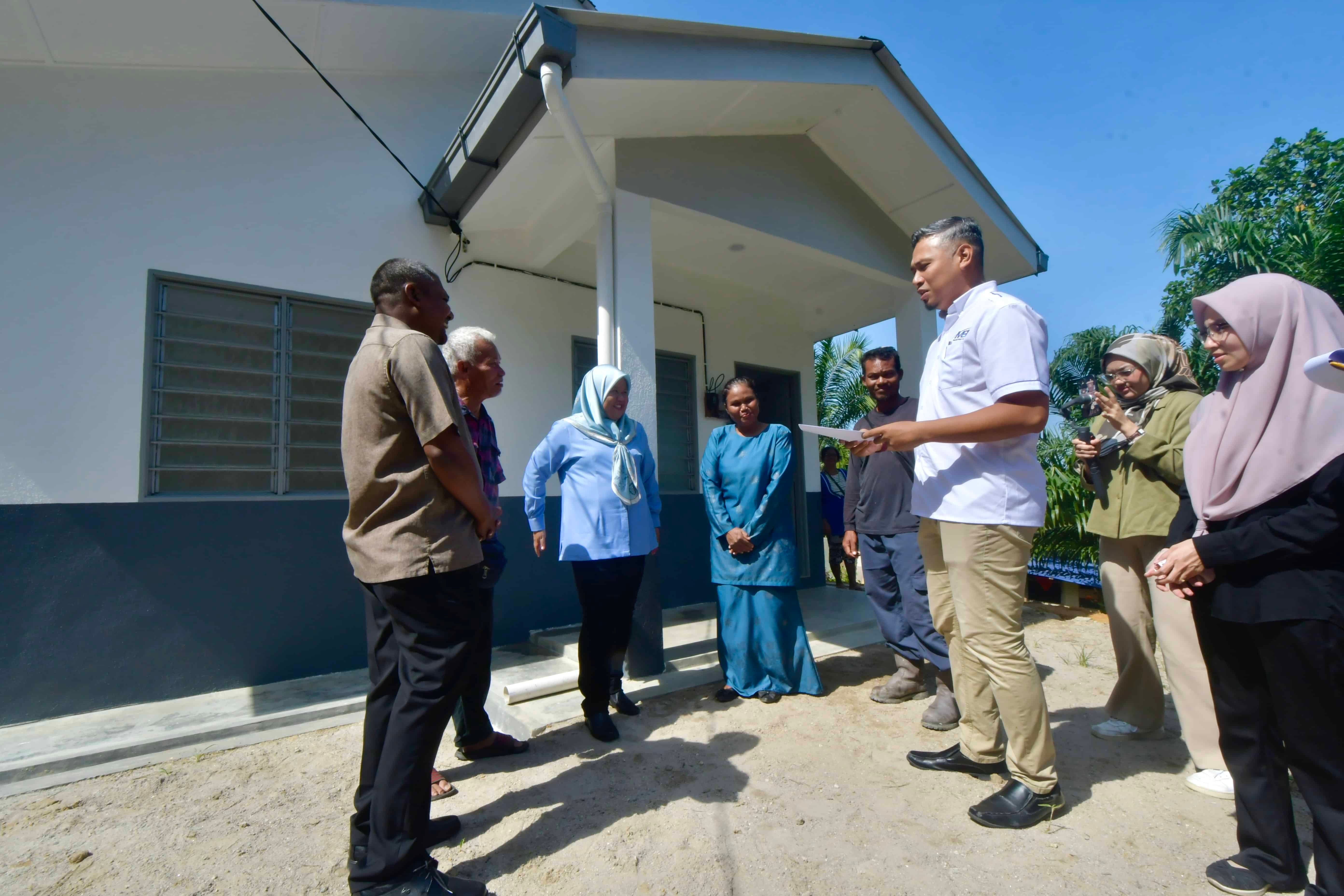 Orang Asli syukur terima rumah baharu, negeri jaga kebajikan semua