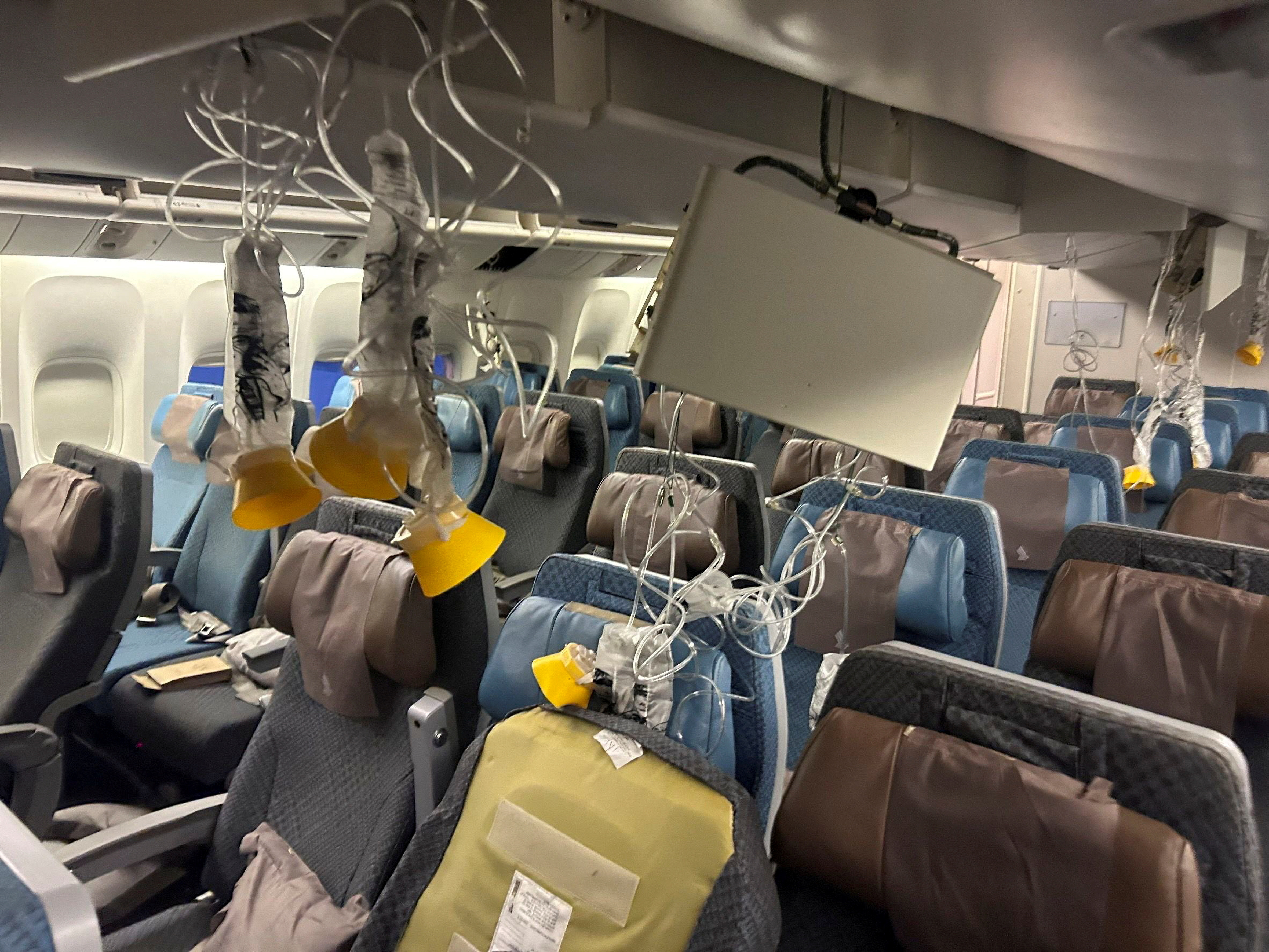 16 Malaysians among passengers of troubled Singapore Airlines flight