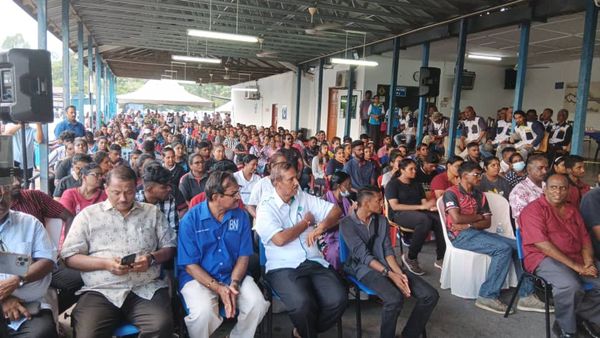 பெண் குரல் சட்ட மன்றத்தில் ஒலிக்க வாக்களிக்கும்படி அமைச்சர் டாக்டர் சலியா முஸ்தாபா வேண்டுகோள்