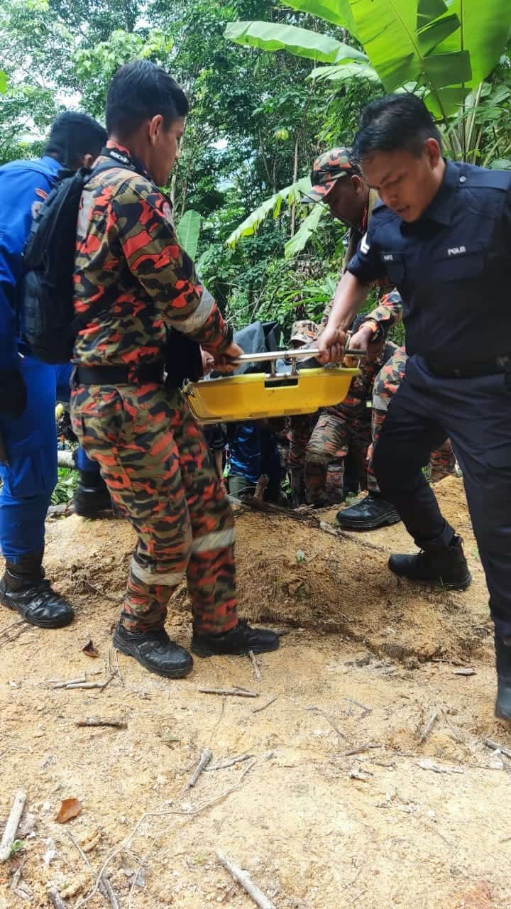 16岁少年爬茅草山失踪 坠落10米深峡谷死亡