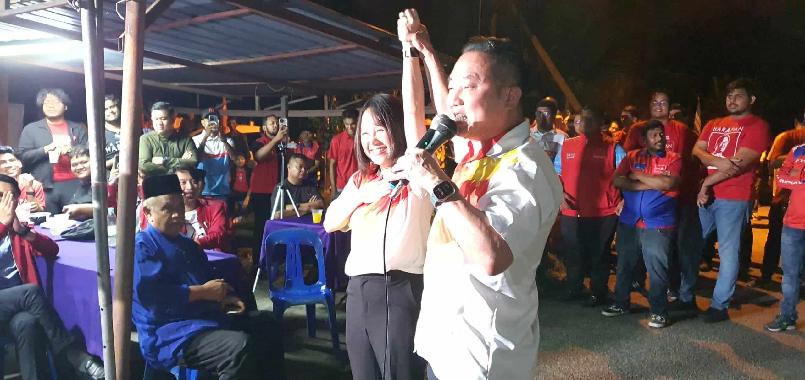 【新古毛补选】黄瑞林为彭小桃站台  爪哇语演说赢巫裔喝彩