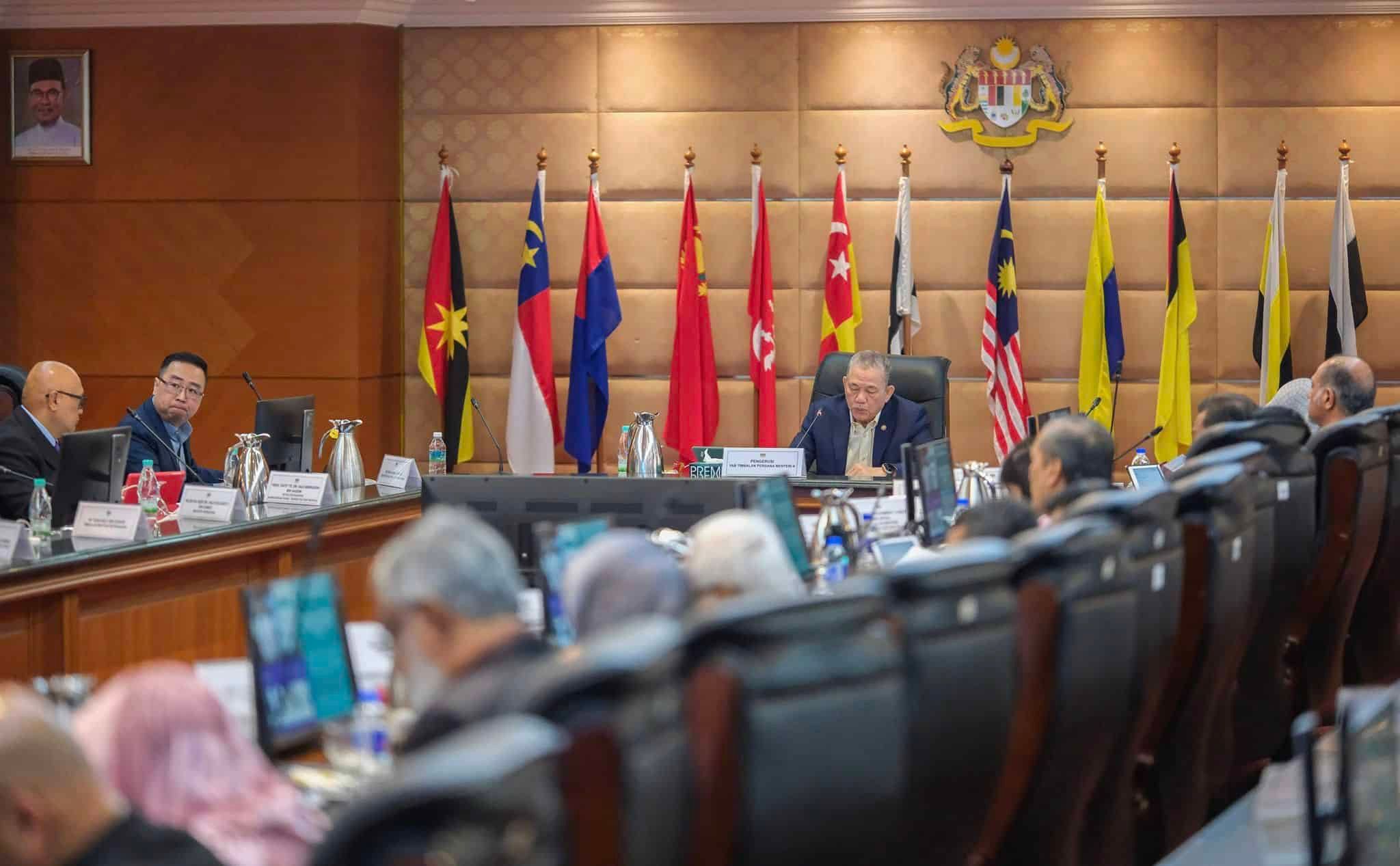 填补上议院主席职：法迪拉指政府尚未商议