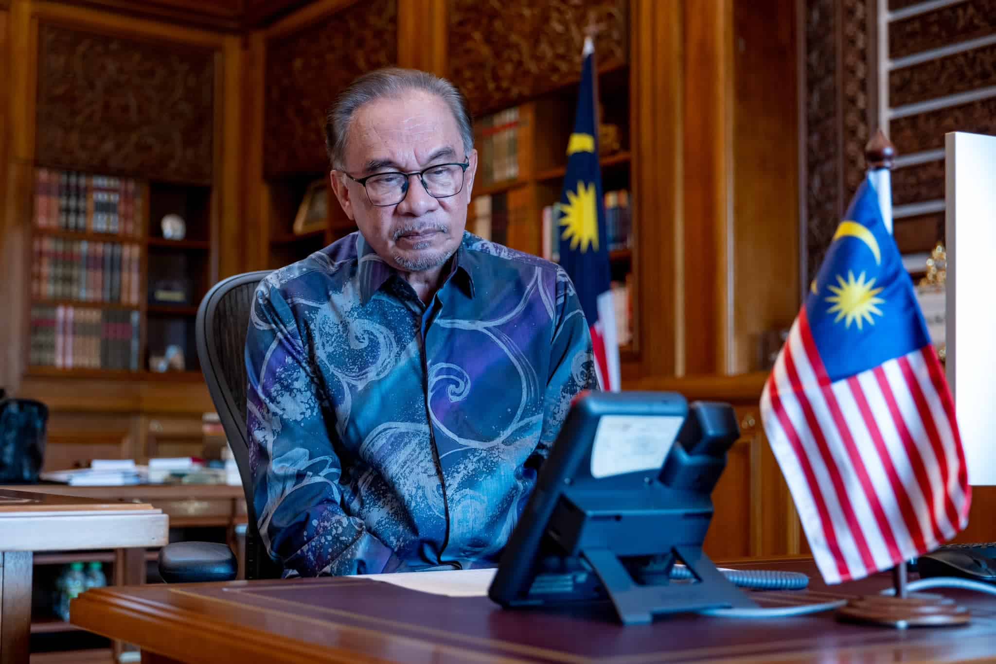 Anwar sends Mohamad Sabu to represent Malaysia at Raisi’s funeral