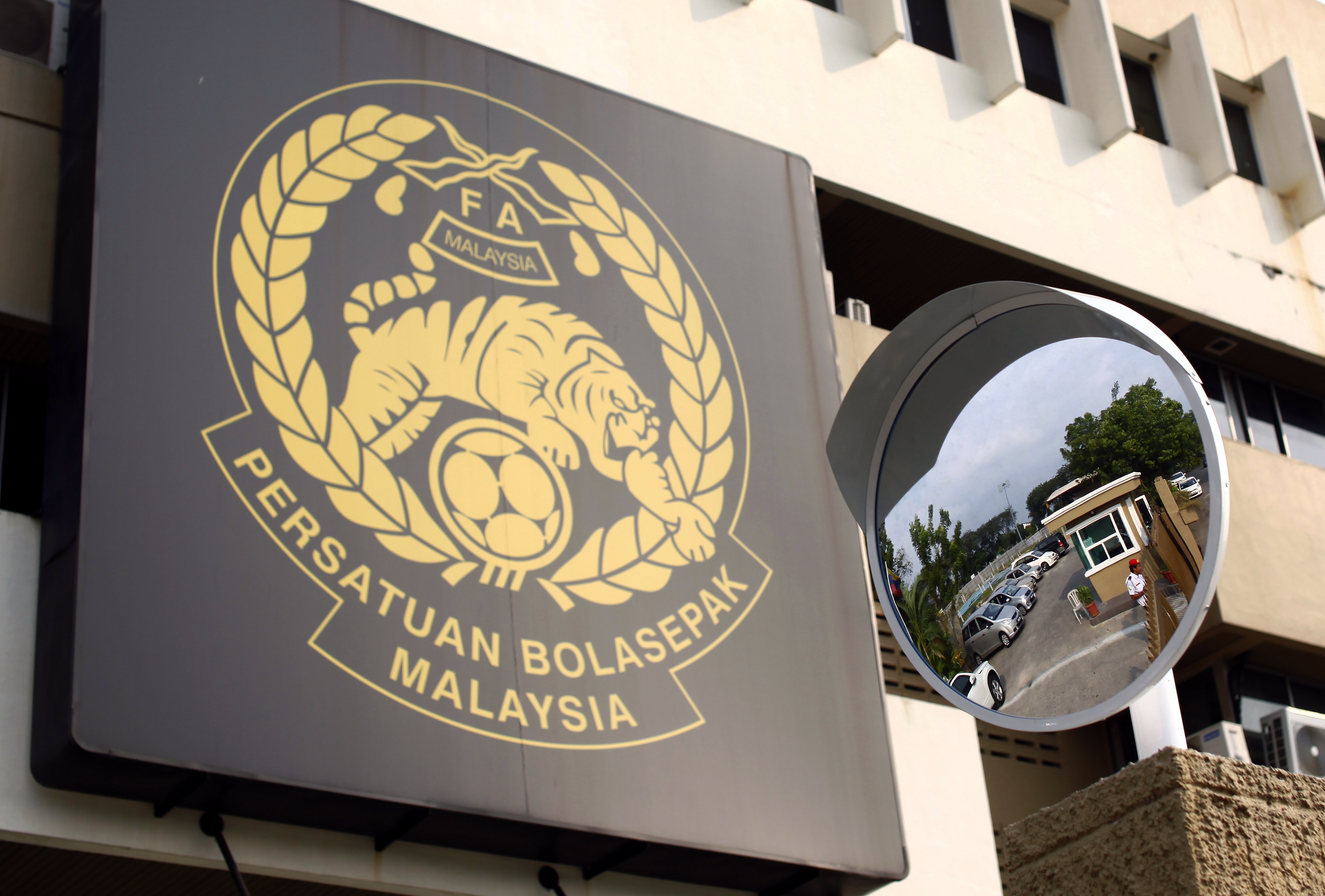 Joehari Ayub resigns as FAM head, Yusoff Mahadi named acting president