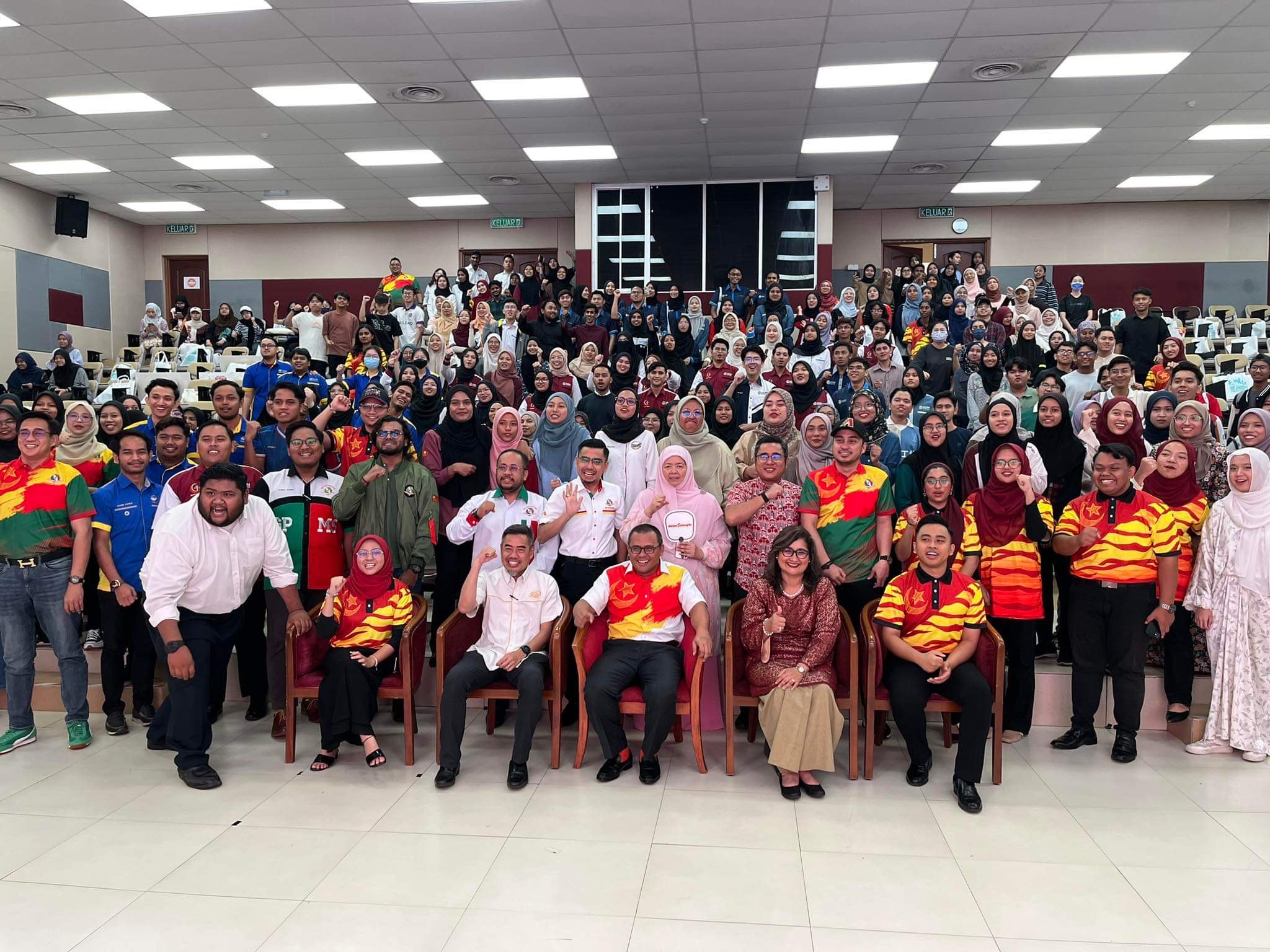 MB jumpa, dialog dengan lebih 300 mahasiswa Selangor di USM