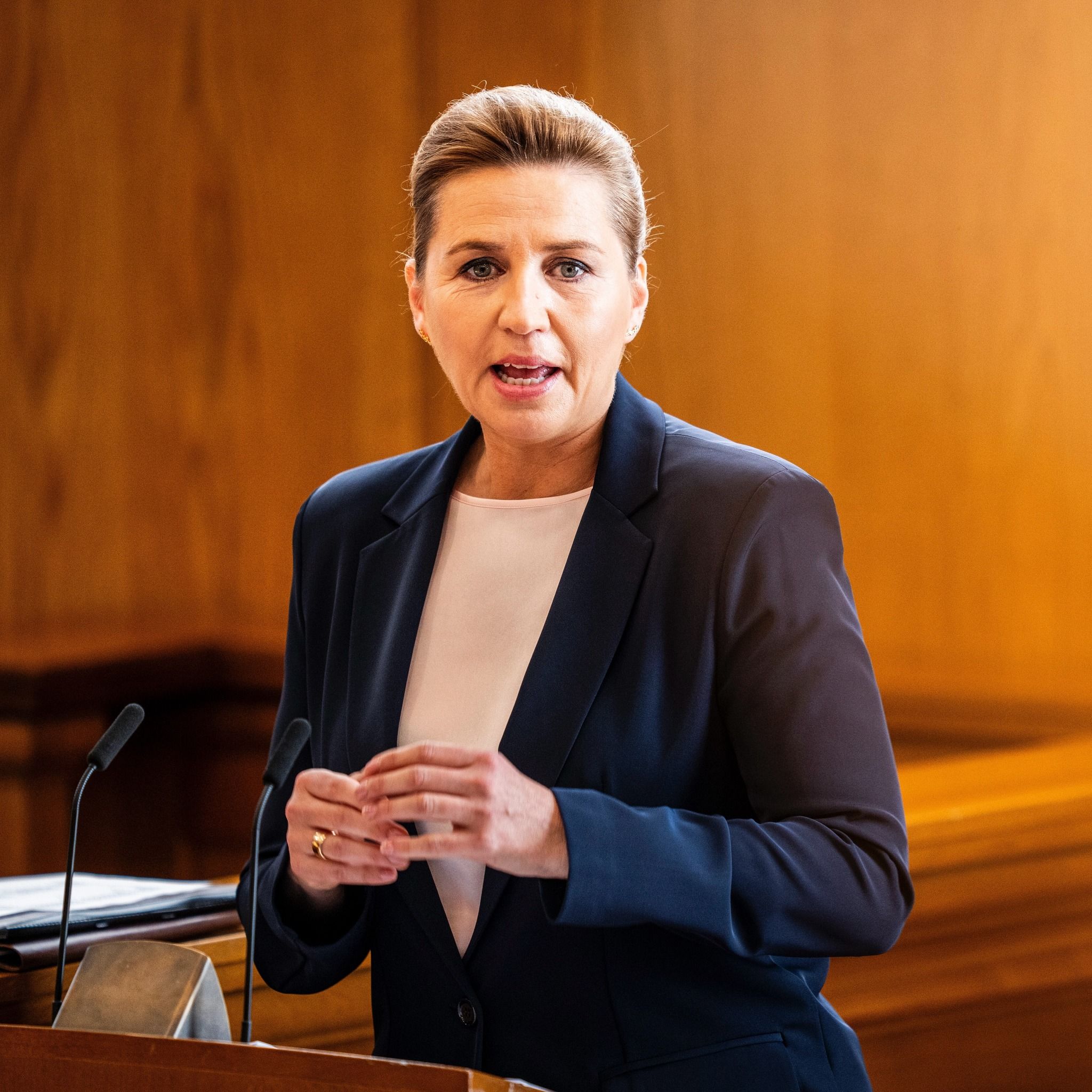 丹麦首相在市中心遇袭 警方证实一人被捕