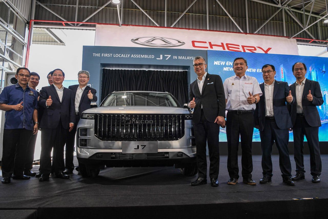 李强访马料签署经贸合作五年规划 扎夫鲁：深化制造业数码经济合作