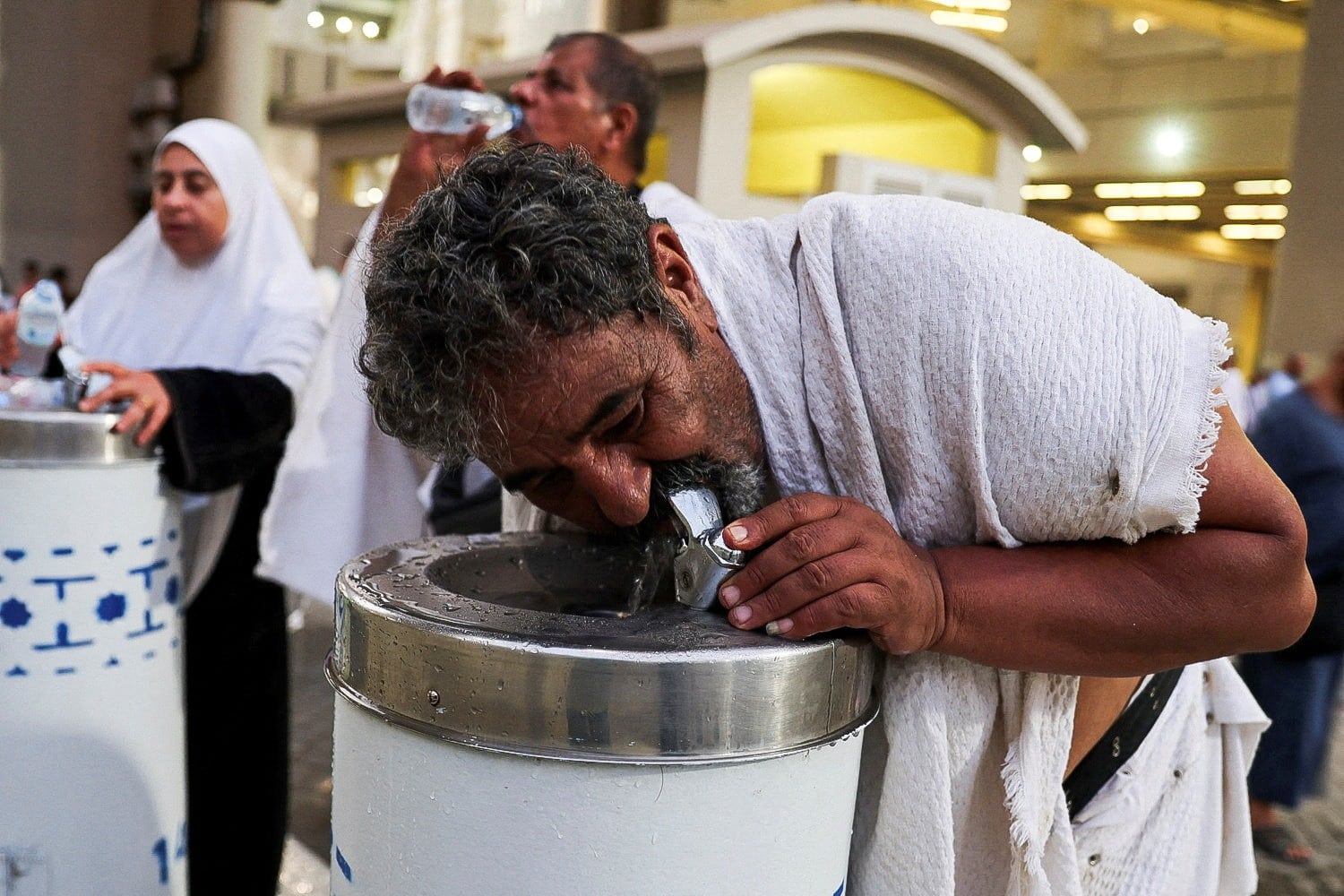 More than 1,000 die in haj amid scorching temperatures
