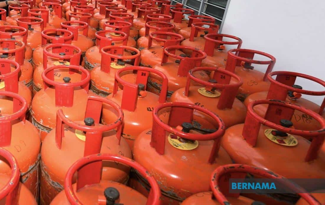 Minister denies allegation that Madani govt removed LPG subsidy