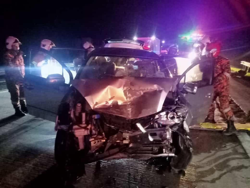 轿车与罗里相撞酿3重伤3轻伤