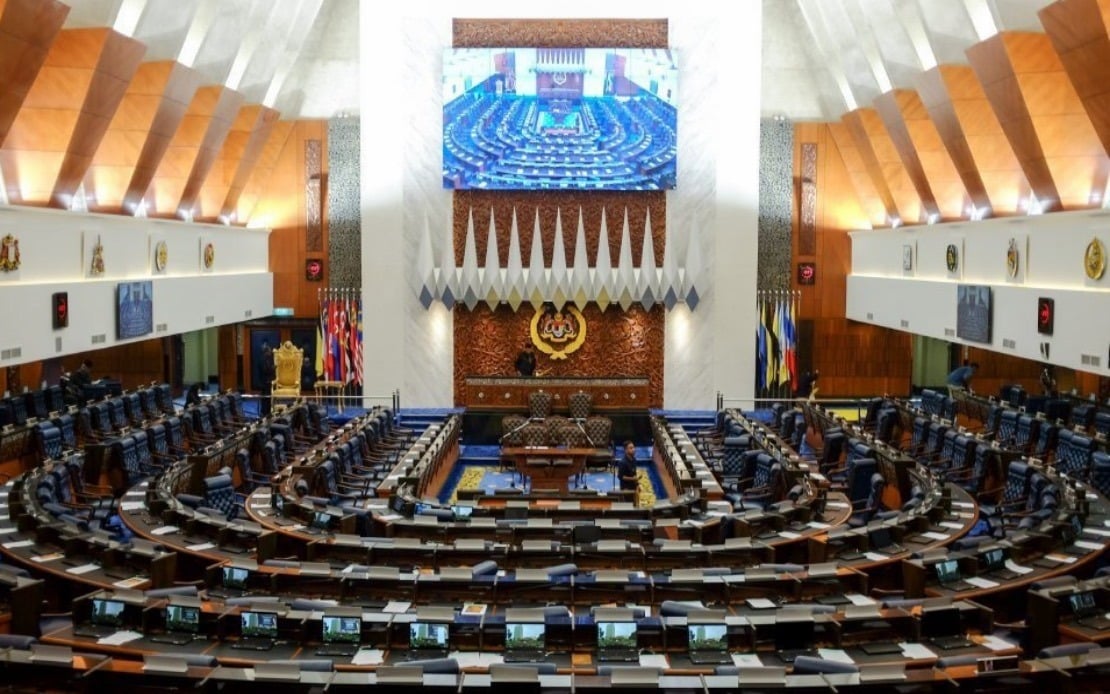 Anwar, govt MPs attend pre-sitting briefing a day ahead of Dewan Rakyat