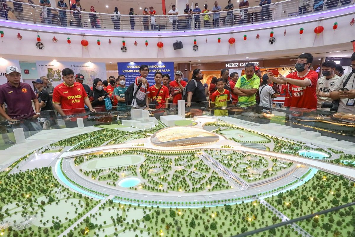 ஷா ஆலம் விளையாட்டரங்கை இடிக்கும் பணி தொடங்கியது