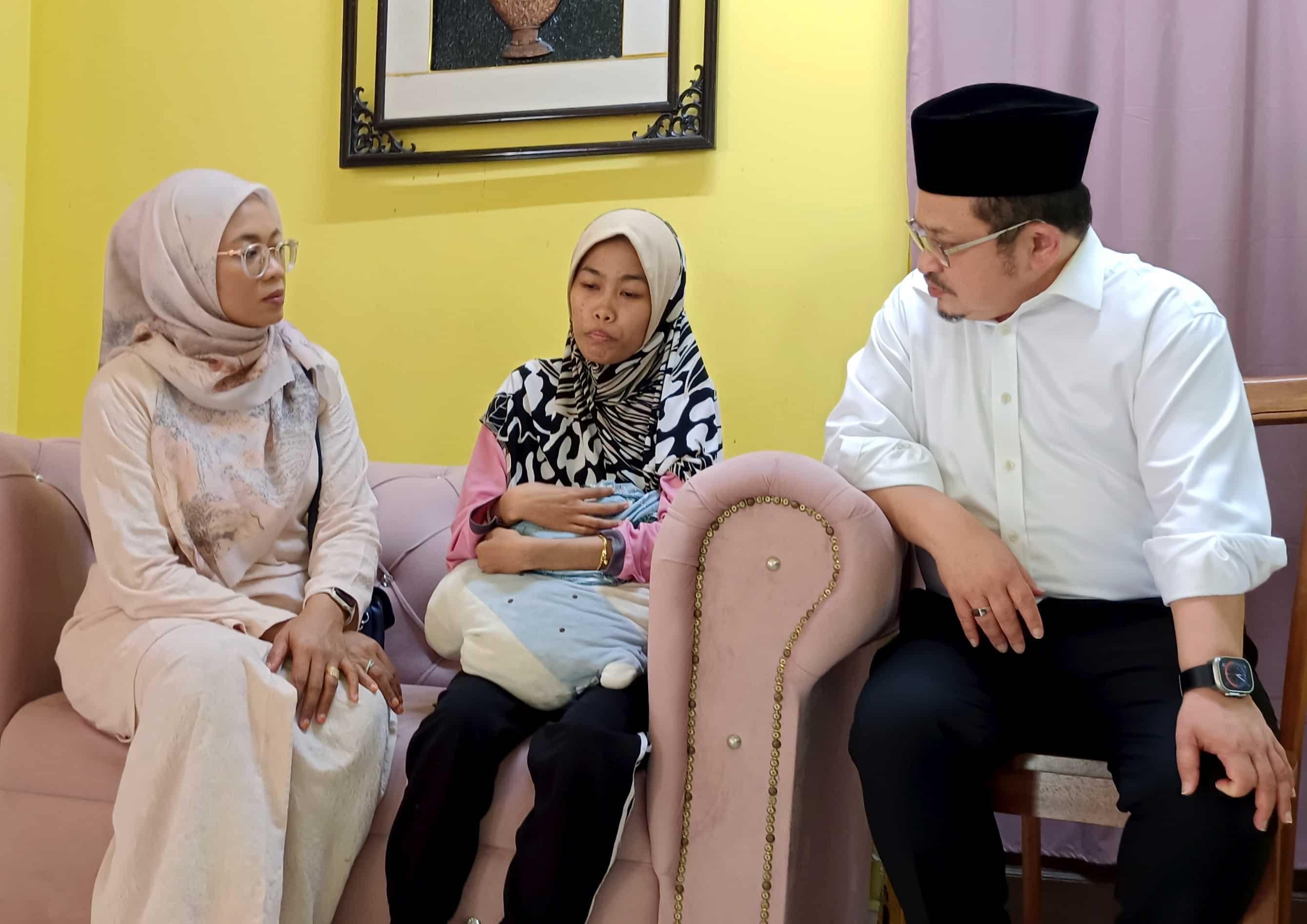 PM salur sumbangan RM40,000 kepada waris mangsa kemalangan bas