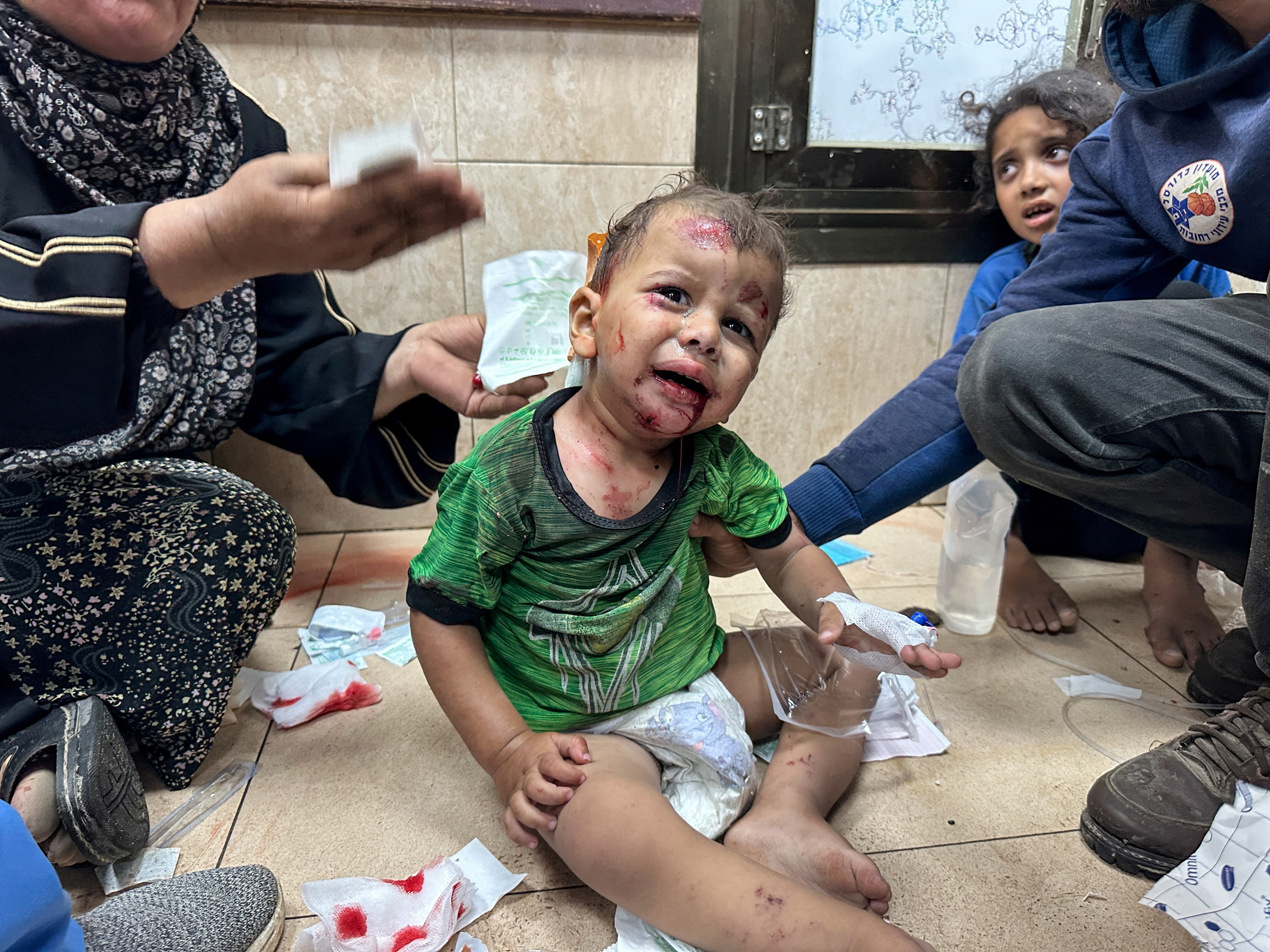 Israel pounds central Gaza as Palestinian hostage rescue raid death toll rises to 274