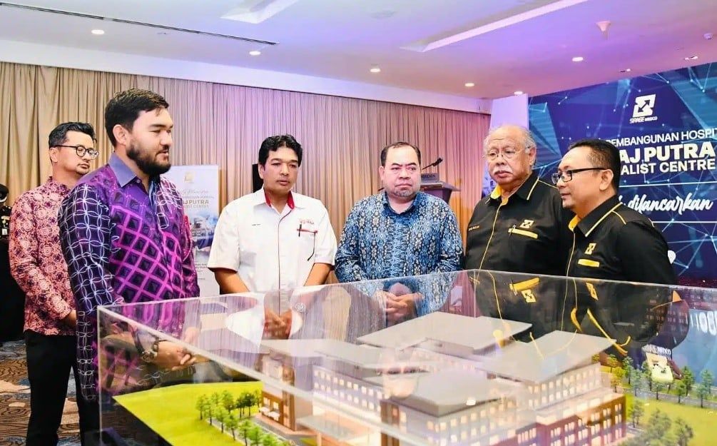 雪王储推介博大专科医疗中心发展工程