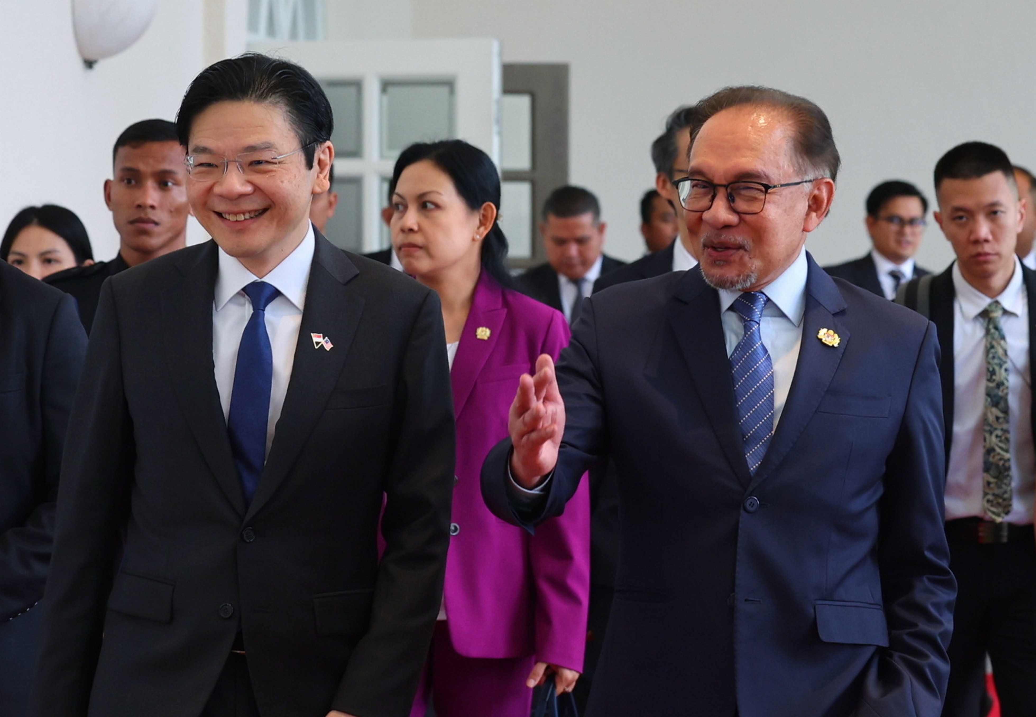 Singapore PM says open to fresh HSR proposals