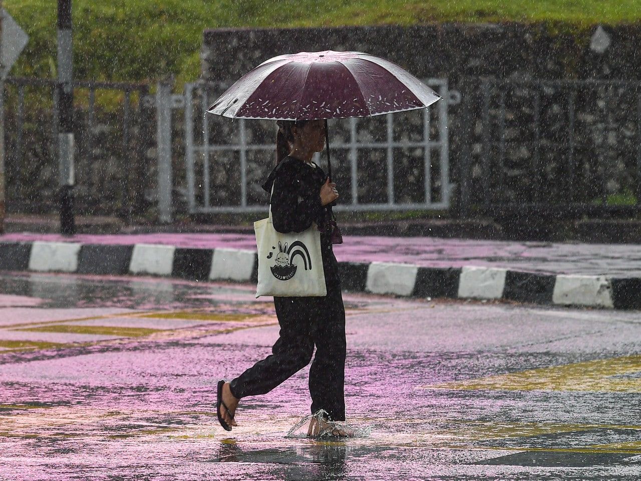 雪州3县.彭甲森砂数区 料有雷雨至10时