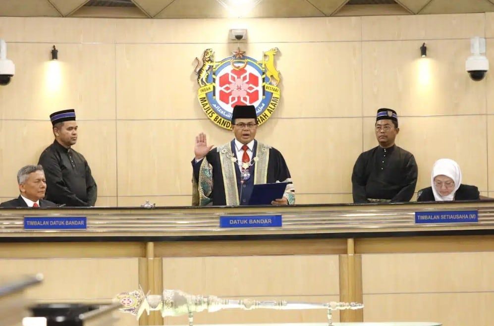 莫哈末夫兹宣誓任莎阿南第12任市长