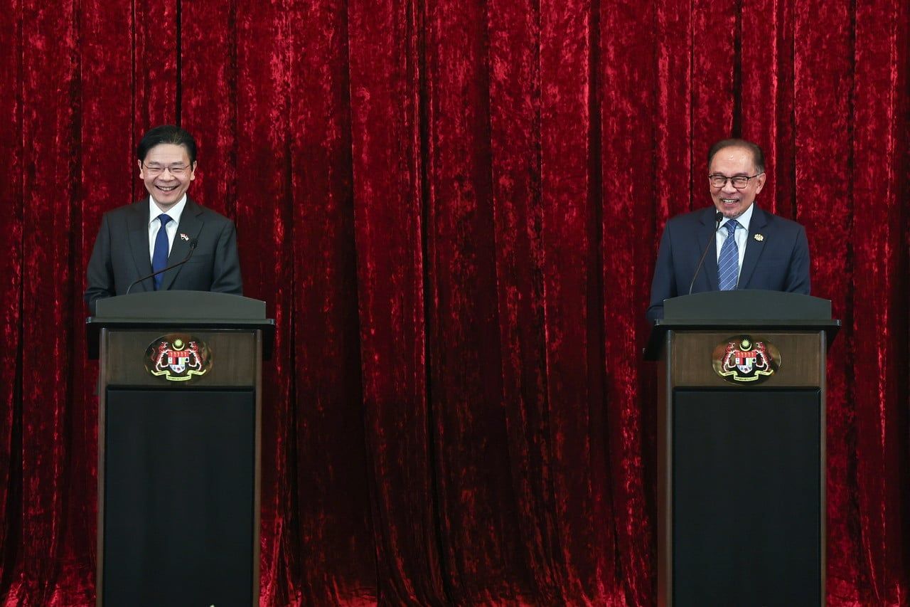 安华要求狮城师资大马教英文