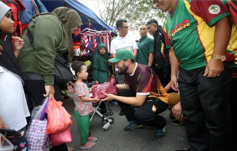 雪王储配合一家理念巡展  在莎阿南第8区夜市与民共乐