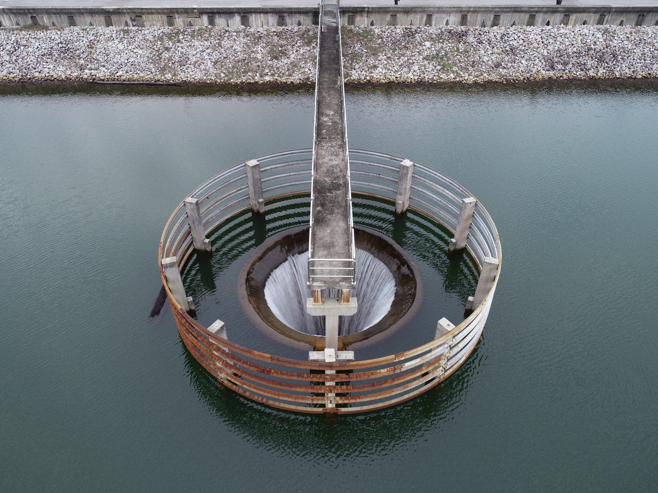 7座水坝蓄水量达90%    雪州生水充足抗干旱天气