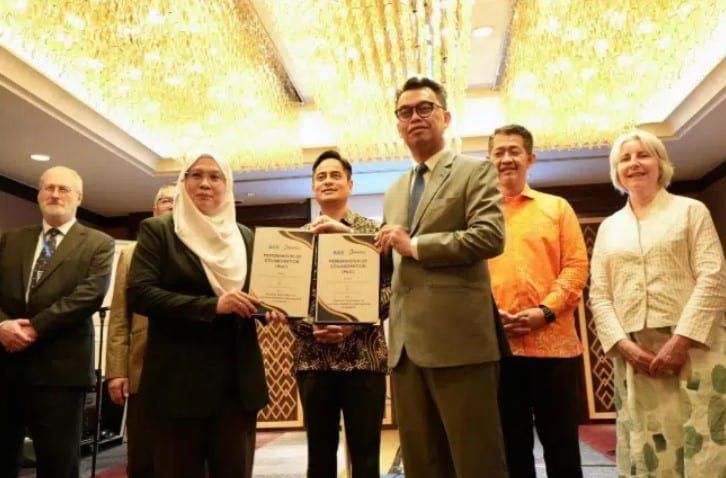 雪大臣机构与AdvancePact   打造大马生物医学园区