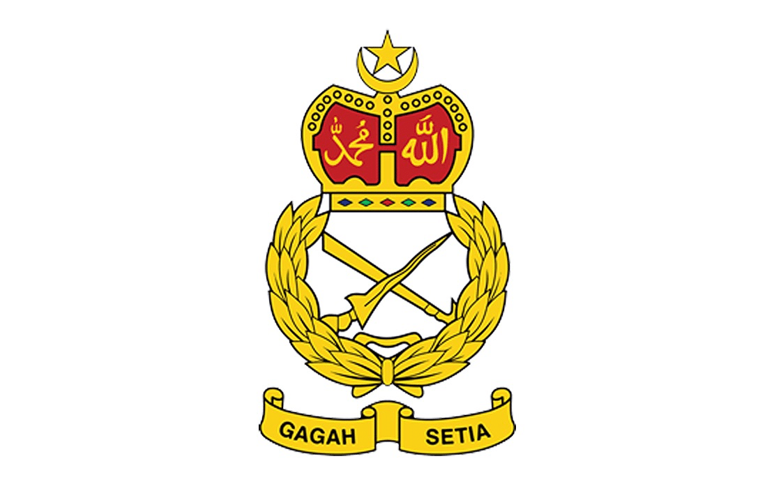 Army confirms aircraft emergency landing, injured crew
