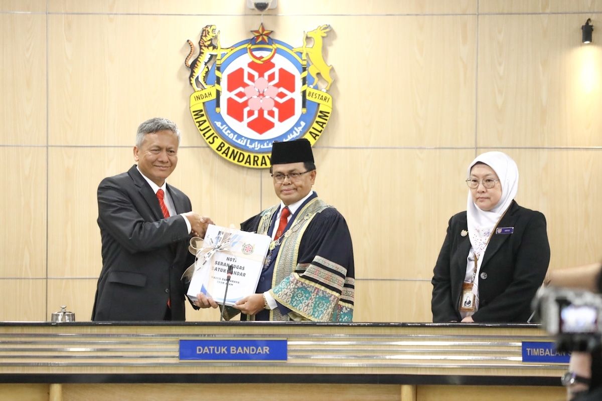 莎阿南新市长矢提升服务素质 立即处理居民大小投诉