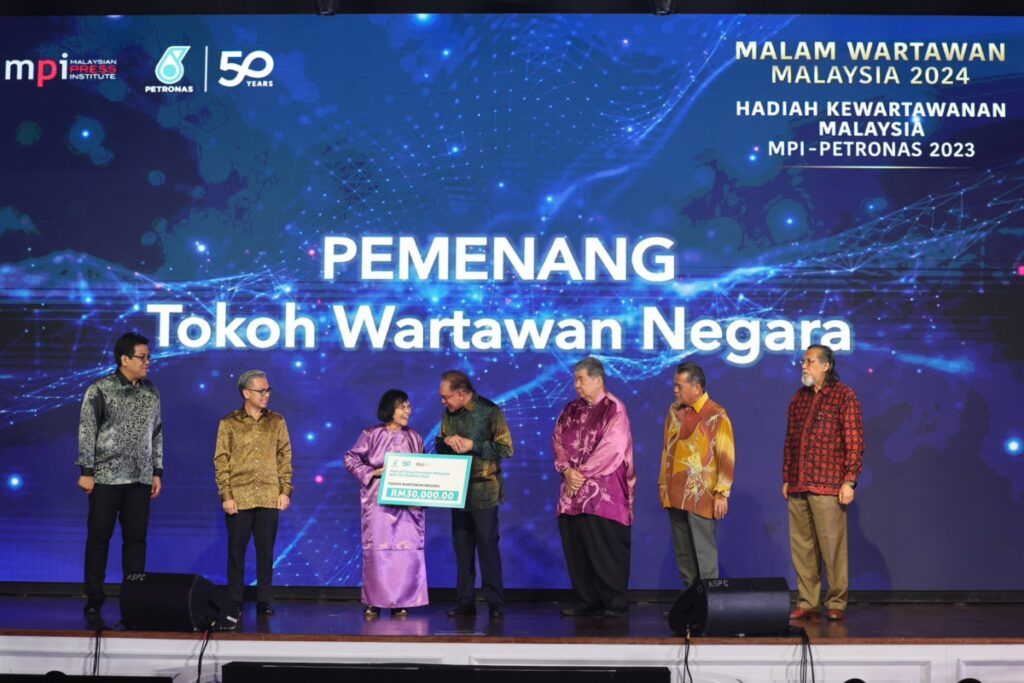 ஊடகச் சுதந்திரத்துக்கு உத்தரவாதம் தருகிறோம்- 3ஆர் விவகாரங்களை மட்டும் தொடாதீர்கள்- அன்வார் வலியுறுத்து