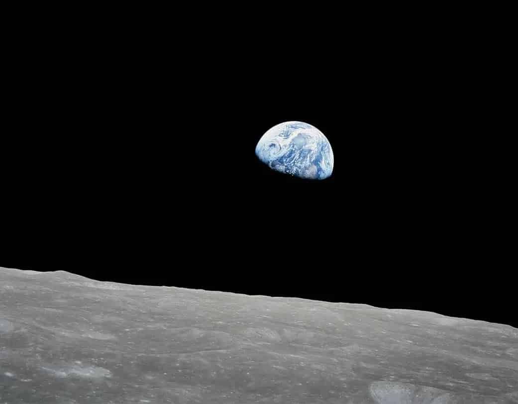 Apollo 8 astronaut who took 'Earthrise' photo died in plane crash