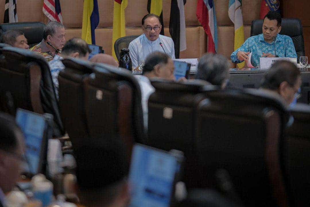 政府同意加速落实数政策 在2050年实现净零碳排放