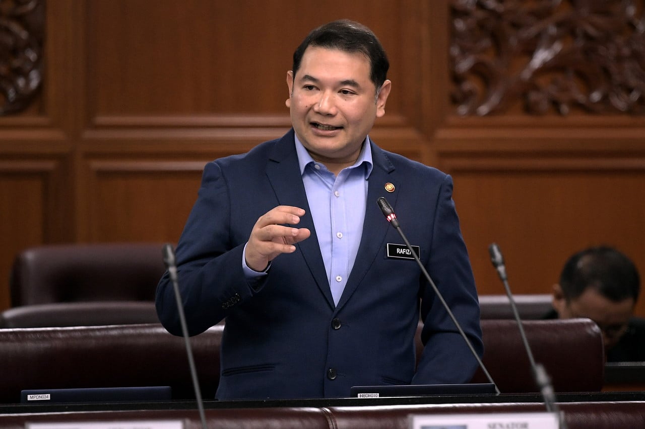 Cabinet stable despite Rafizi, Nik Nazmi resignations — PM