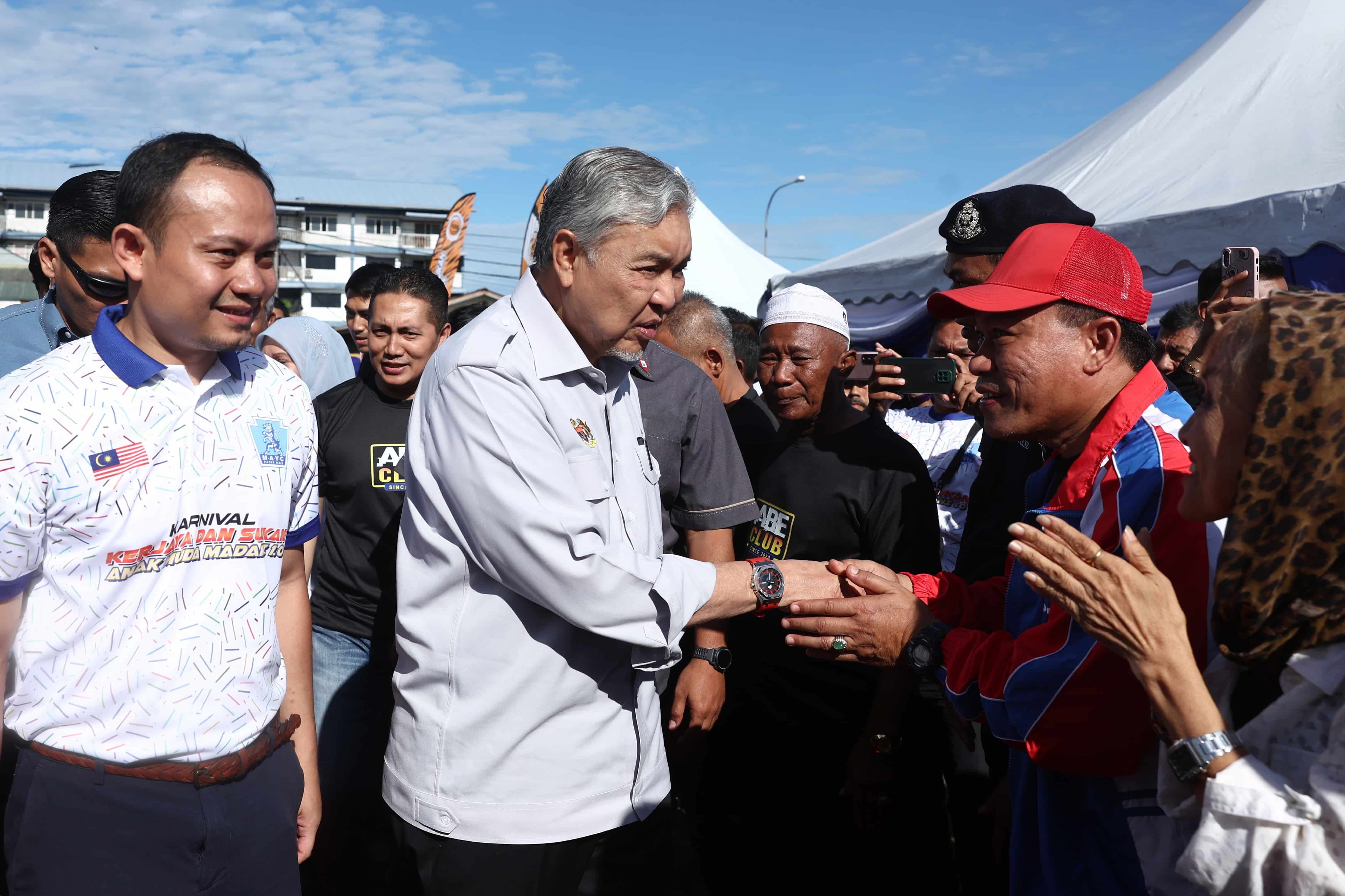 设法解决玛拉机构亏损  扎希：确保没失信舞弊