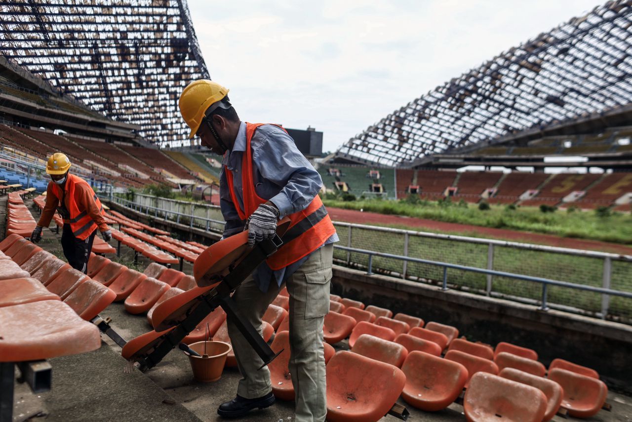 莎阿南体育馆今展开拆除工作 采用传统方法免滋扰居民