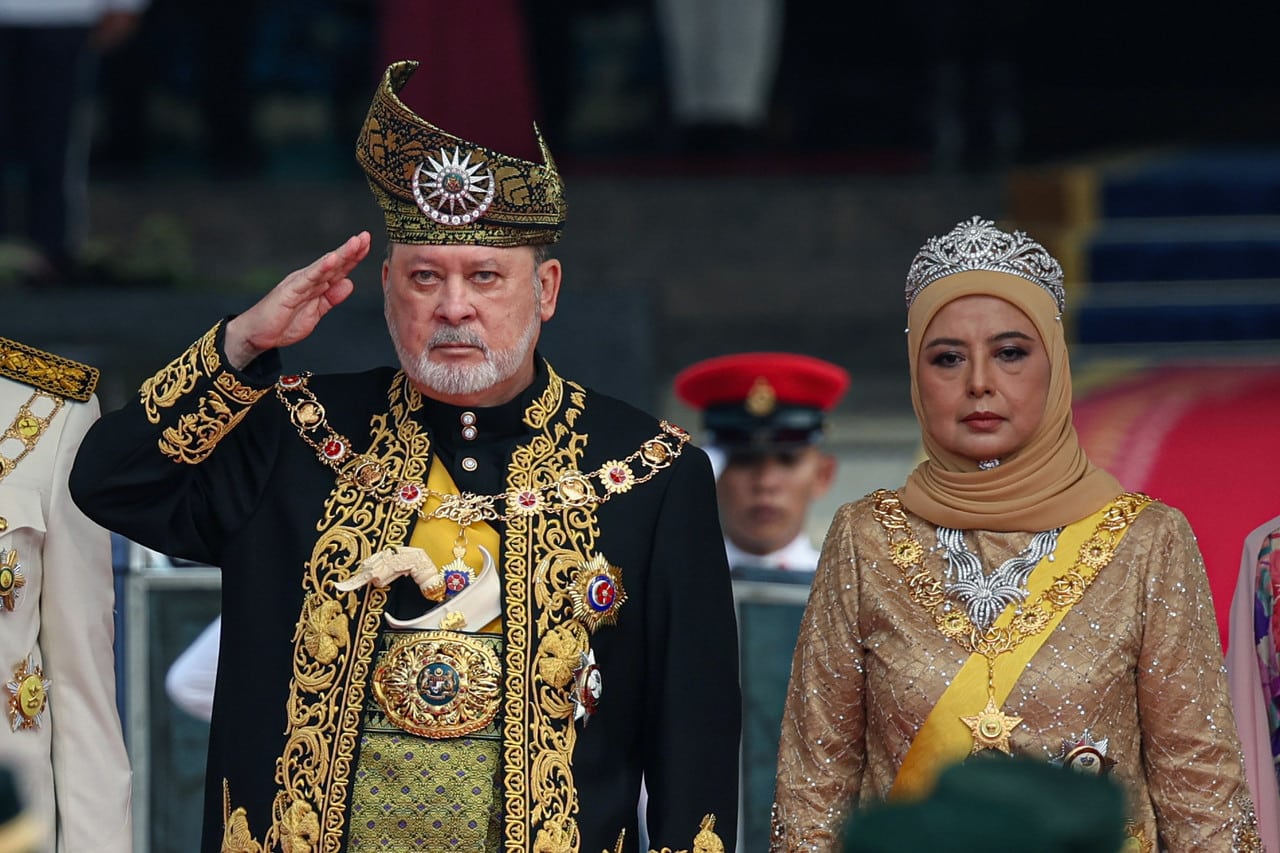 Read, accept King's decree on prisoner pardon — PM