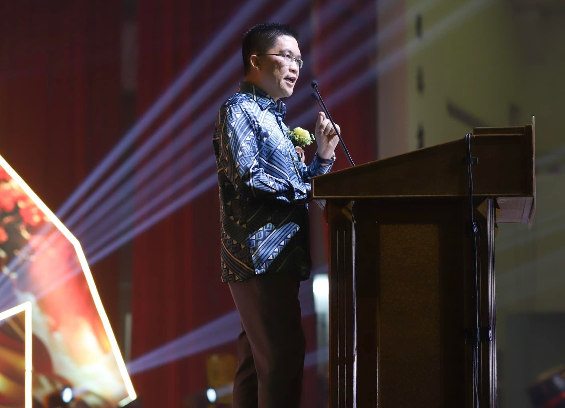 私企捐助华校减轻政府负担   黄家和抨击伊党低级炒作扭曲事实