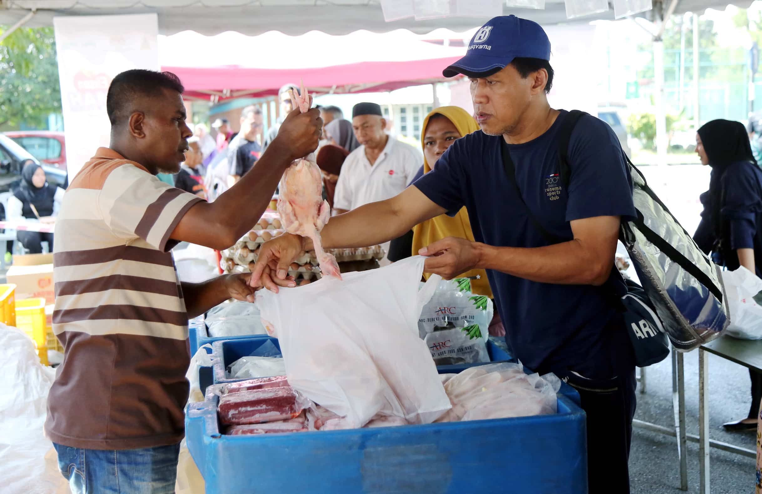 Peluang berjimat, PKPS anjur jualan murah di lima lokasi pagi ini